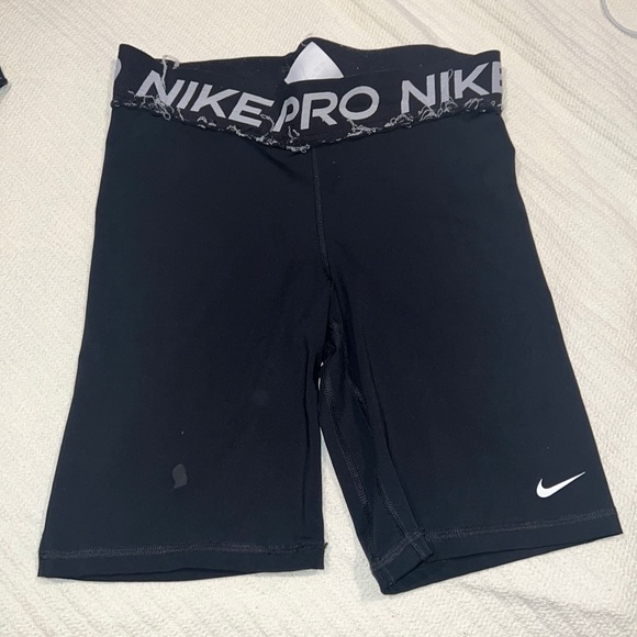 Nike pro dri-fit leggings & shorts (sold separately) - Picture 13 of 16